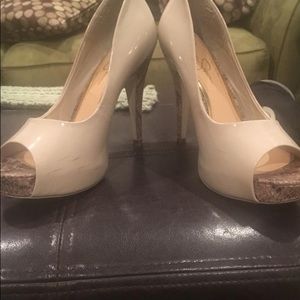 Jessica Simpson Nude Peep Toe Heel